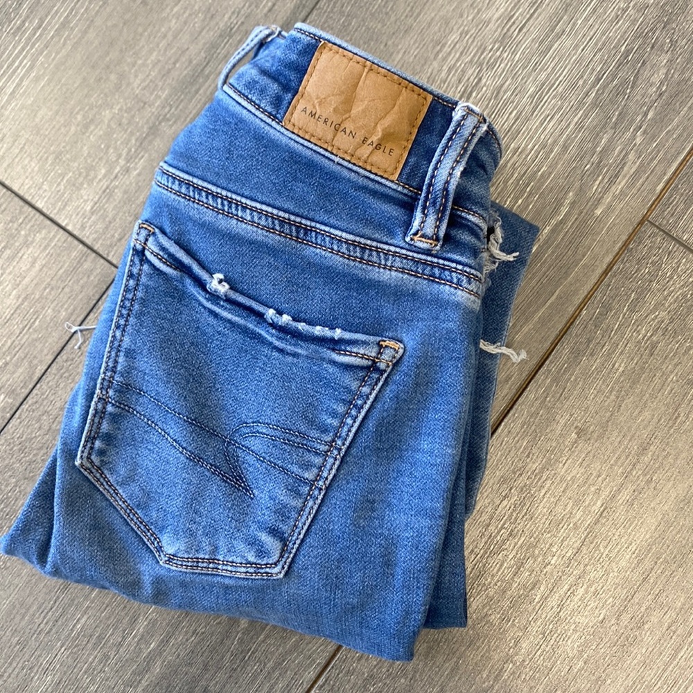 Light blue American eagle jeans 👖
